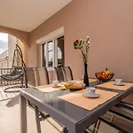 Dino Apartman Malinska