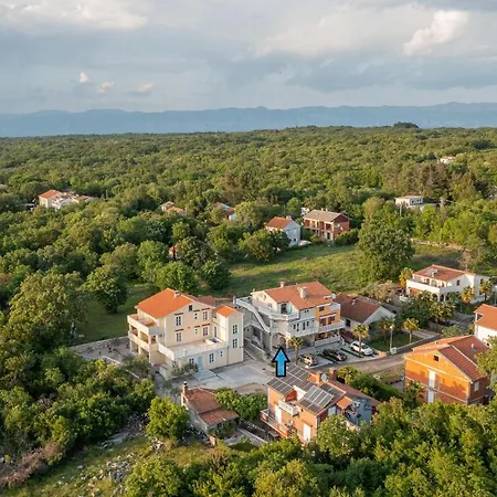 Dino Apartament